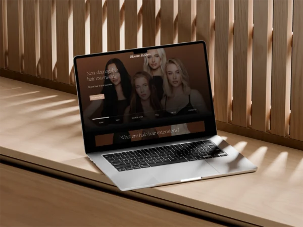 macbook-air-mockup-silver-15-inch-on-a-wooden-surface-67d159139908f235db31c34e-@2x
