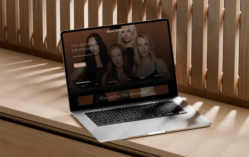 macbook-air-mockup-silver-15-inch-on-a-wooden-surface-67d159139908f235db31c34e-@2x